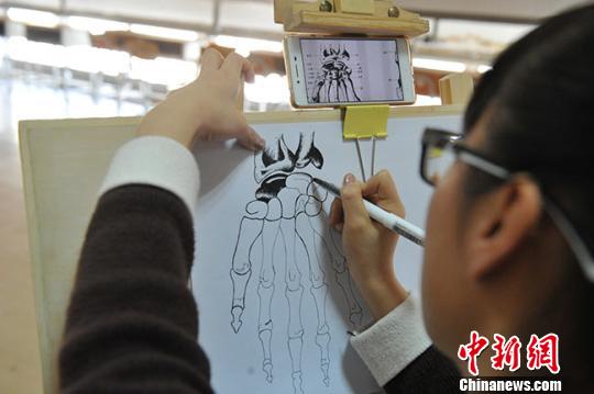 杏彩体育甘肃医学生手绘解剖图“医艺碰撞”